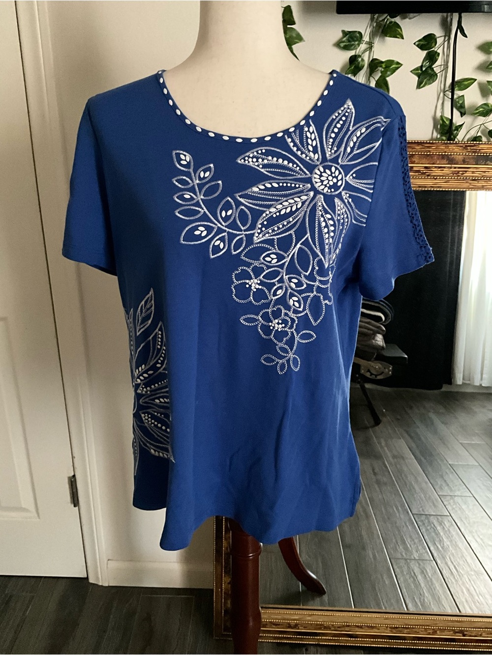 Joseph Royal Blue Short Sleeve Tee with White Floral Embroidery